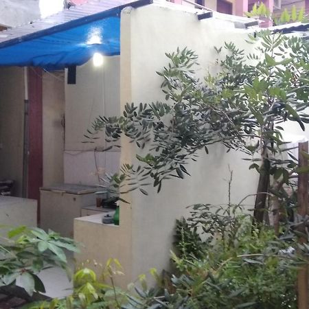 Pondok Cemara Hotel Медан Екстериор снимка
