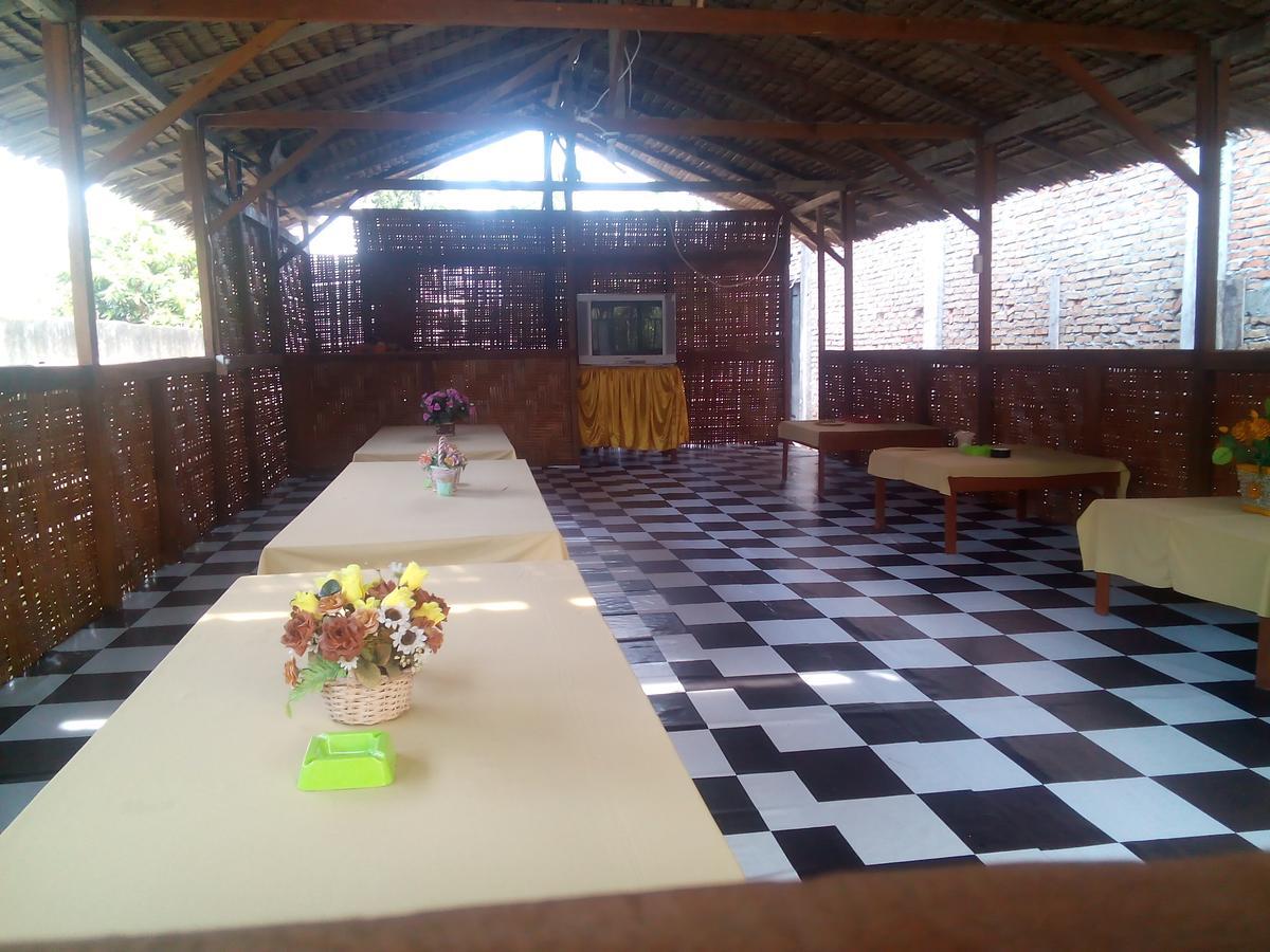 Pondok Cemara Hotel Медан Екстериор снимка