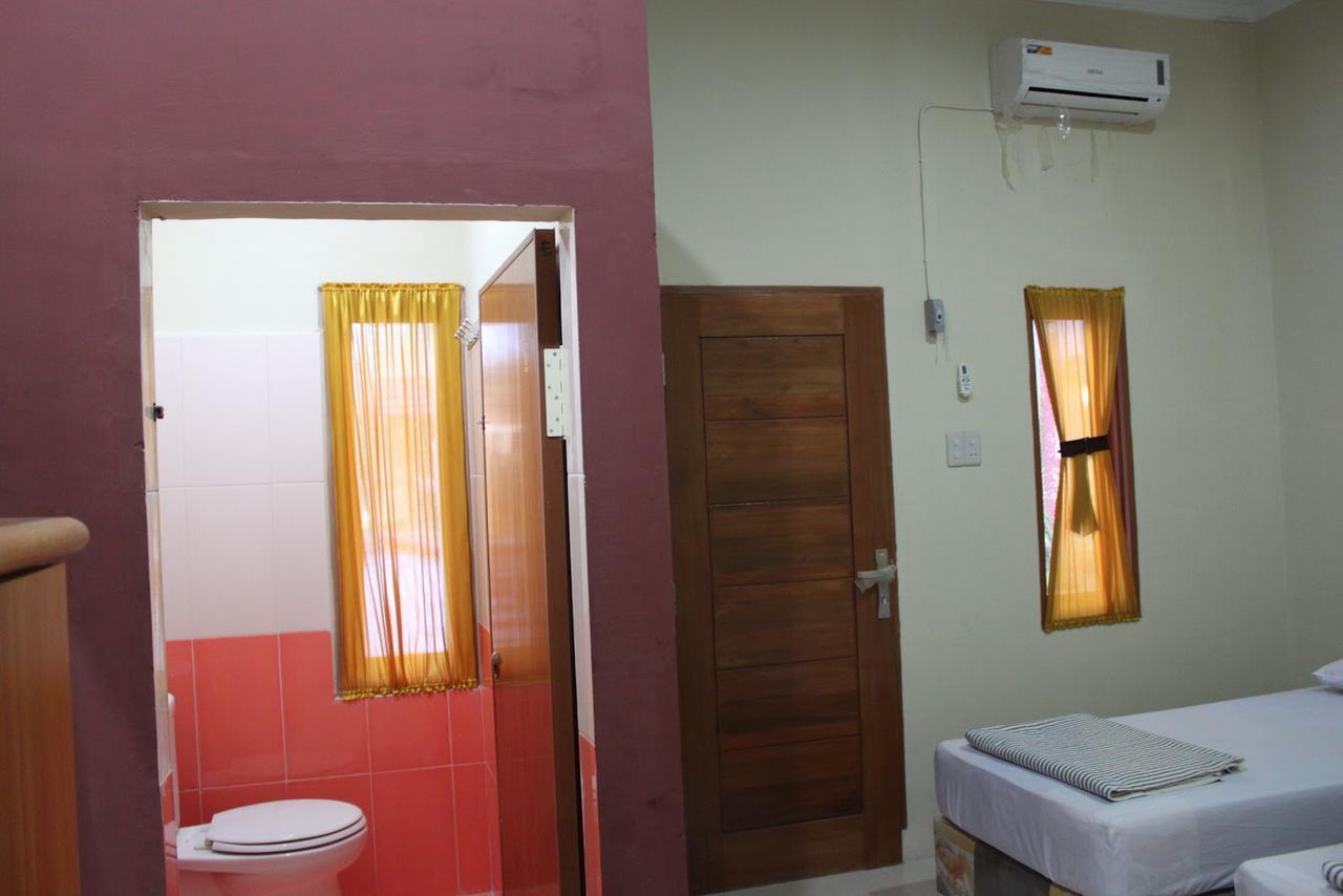 Pondok Cemara Hotel Медан Екстериор снимка