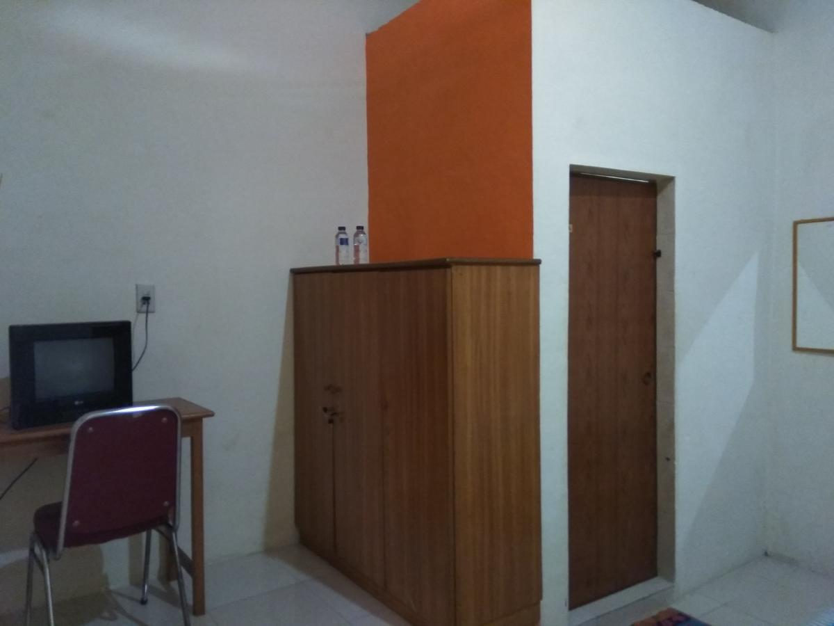 Pondok Cemara Hotel Медан Екстериор снимка