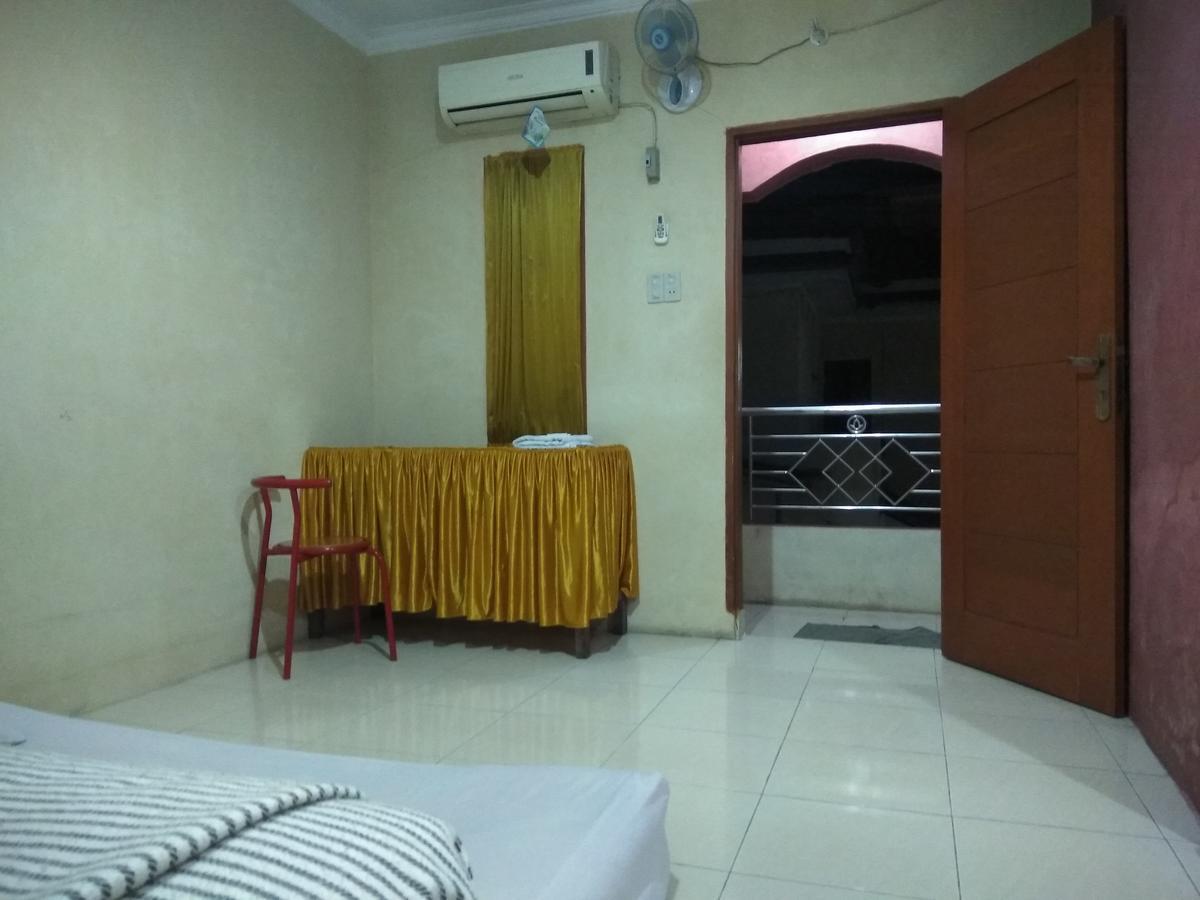 Pondok Cemara Hotel Медан Екстериор снимка